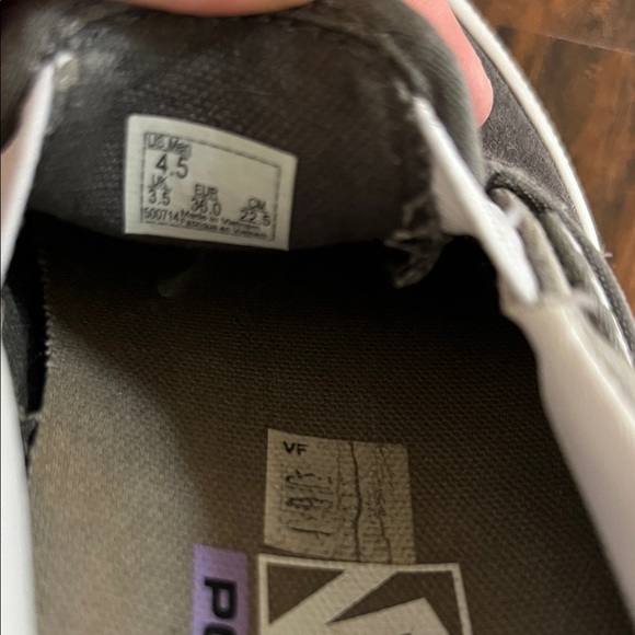 Vans Skate Pop Cush Gray and White Slip-On Sneakers Size: 4.5 Boys #VN0A5FCA1N6 - Picture 12 of 13